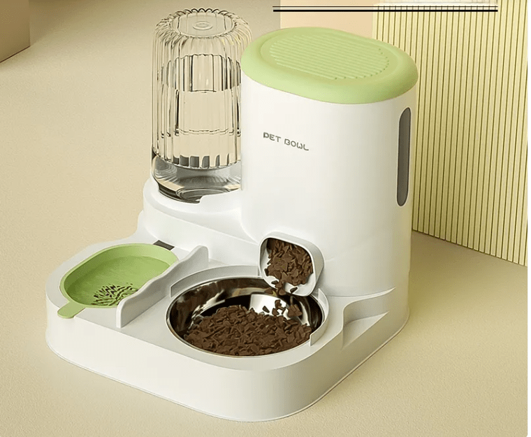 PetHydrate smart cat water fountain and feeding station - FurFresh Home