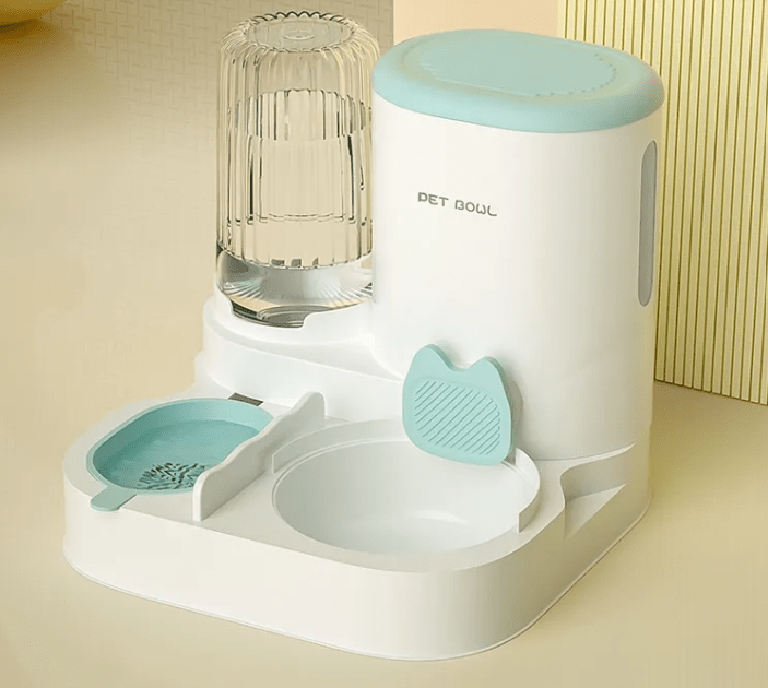 PetHydrate smart cat water fountain and feeding station - FurFresh Home